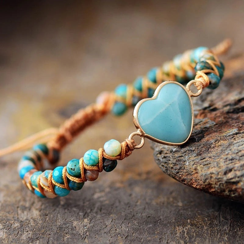 Bracelet Cœur en Perles Naturelles – Tressage Artisanal