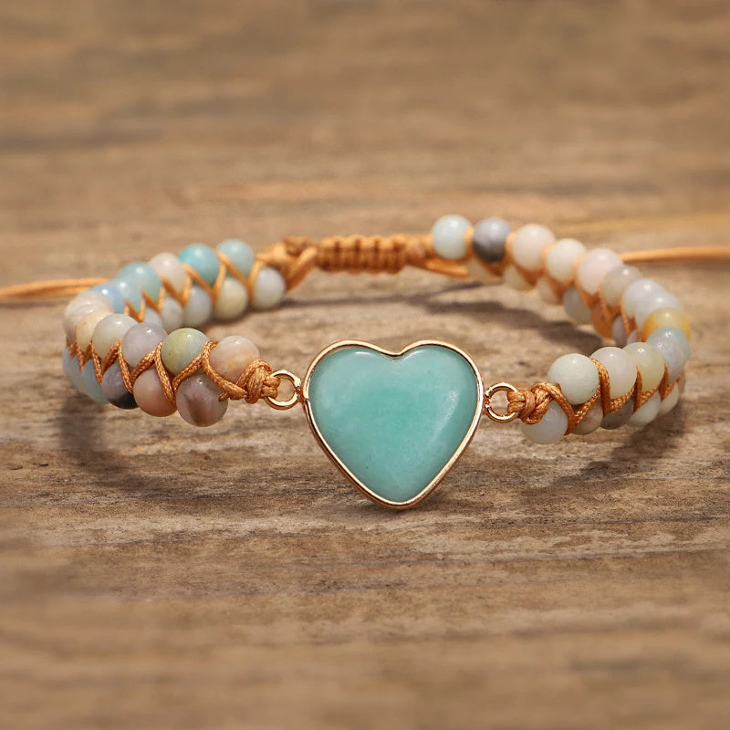 Bracelet Cœur en Perles Naturelles – Tressage Artisanal