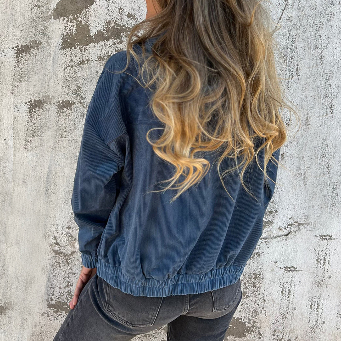 Veste Femme Décontractée en Velours Côtelé avec Capuche et Poches