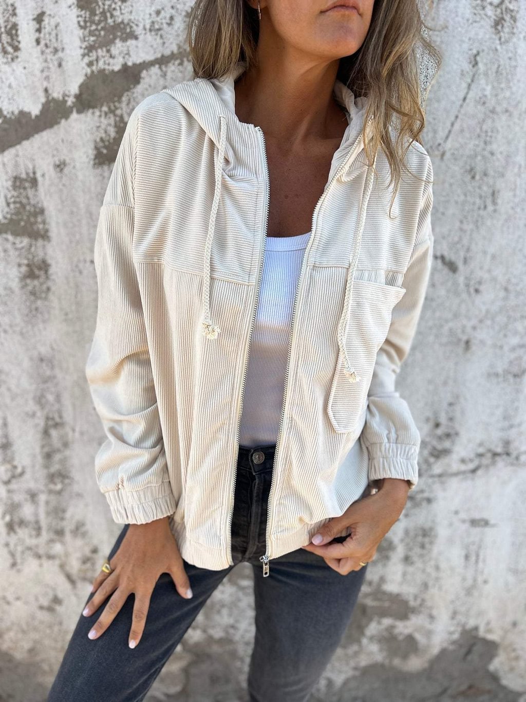 Veste Femme Décontractée en Velours Côtelé avec Capuche et Poches